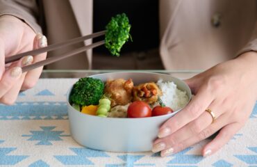 アルミ弁当箱小判型内フタ付S